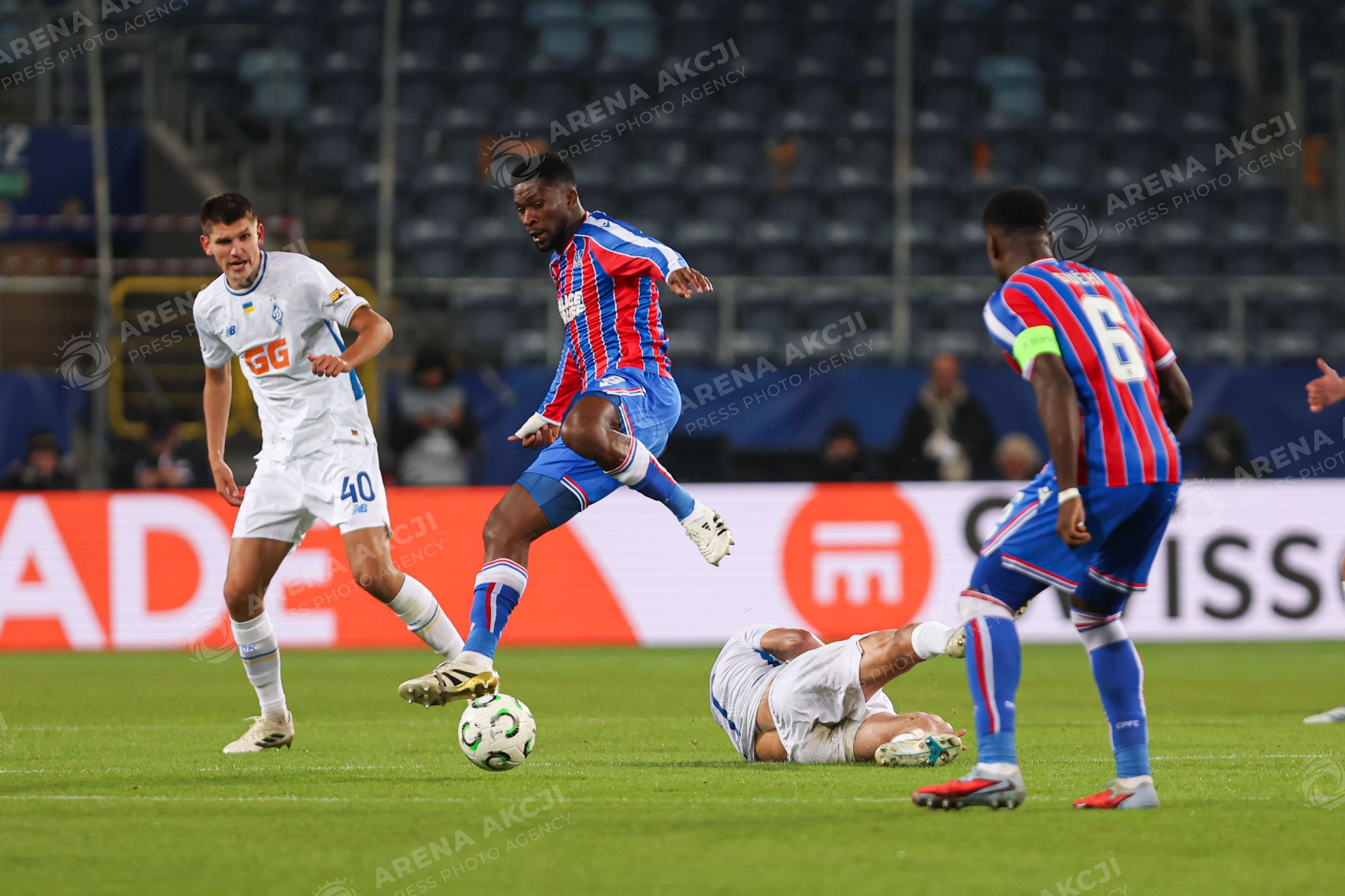 Photo cmnkd10p4040h966dx3yv3zpn