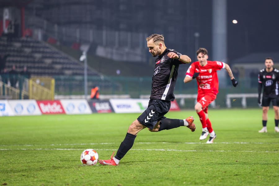 Football. Betclic I Liga. Polonia Warszawa - Pogon Siedlce. 29.11.2025