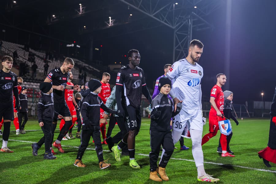 Football. Betclic I Liga. Polonia Warszawa - Pogon Siedlce. 29.11.2025