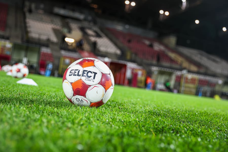 Football. Betclic I Liga. Polonia Warszawa - Pogon Siedlce. 29.11.2025