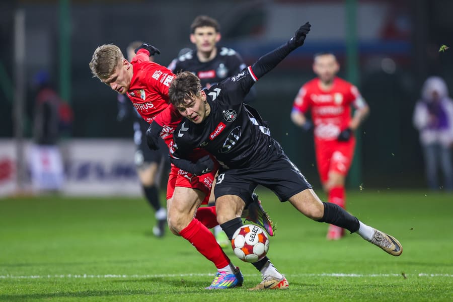 Football. Betclic I Liga. Polonia Warszawa - Pogon Siedlce. 29.11.2025