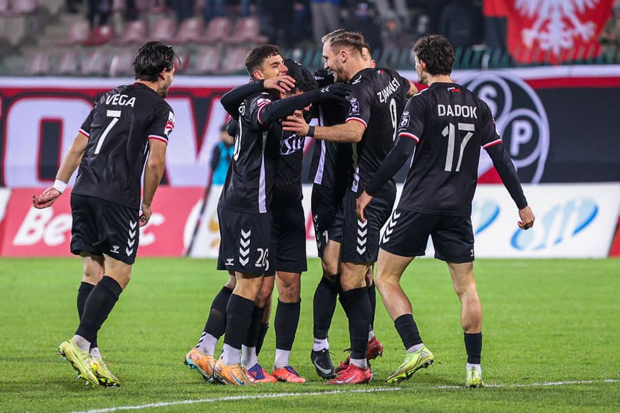 Football. Betclic I Liga. Polonia Warszawa - Pogon Siedlce. 29.11.2025