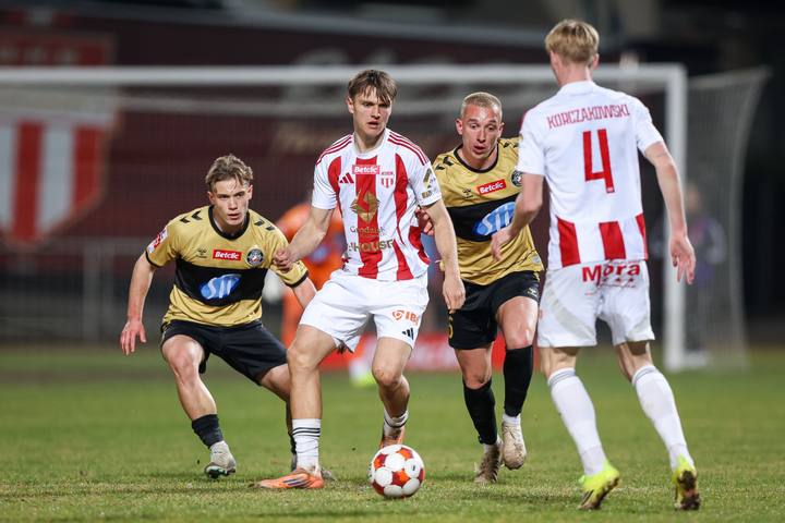 Football. Betclic I Liga. Pogon Grodzisk Mazowiecki - Polonia Warszawa. 14.03.2026