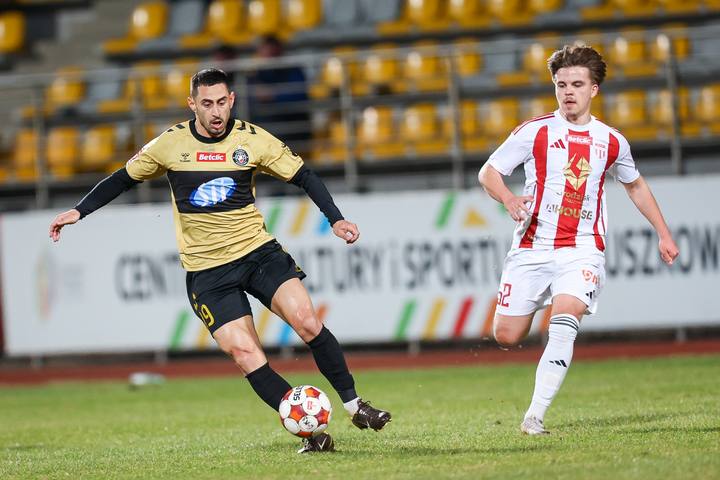 Football. Betclic I Liga. Pogon Grodzisk Mazowiecki - Polonia Warszawa. 14.03.2026