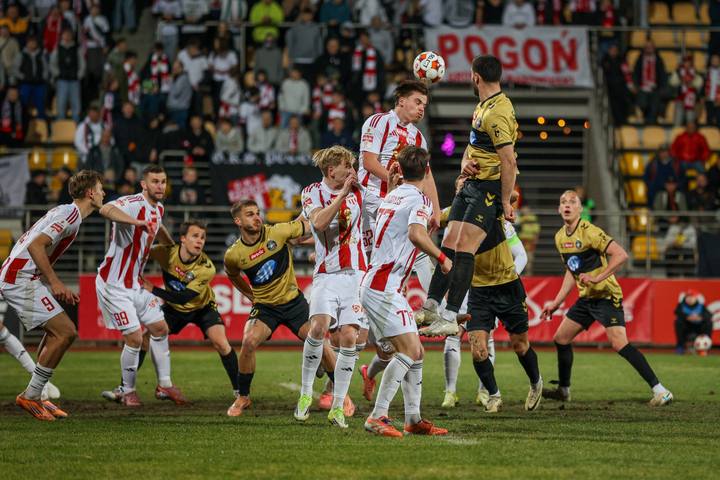 Football. Betclic I Liga. Pogon Grodzisk Mazowiecki - Polonia Warszawa. 14.03.2026