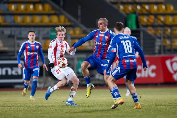 Football. Betclic I Liga. Pogon Grodzisk Mazowiecki - Polonia Bytom. 28.02.2026