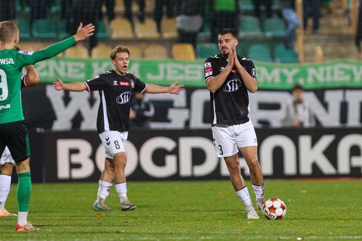 Football. Betclic I Liga. Gornik Leczna - Polonia Warszawa. 31.10.2025