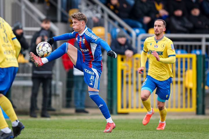 Football. STS Puchar Polski. Avia Swidnik - Polonia Bytom. 03.12.2025