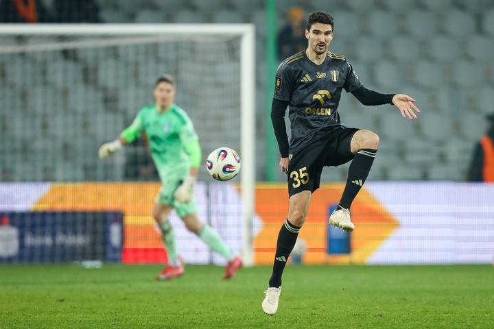 Football. PKO BP Ekstraklasa. Korona Kielce - Wisla Plock. 08.12.2025