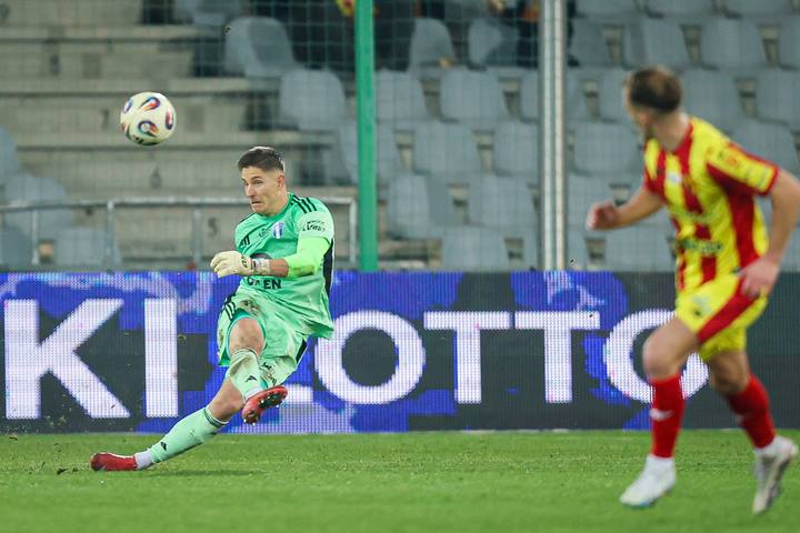 Football. PKO BP Ekstraklasa. Korona Kielce - Wisla Plock. 08.12.2025