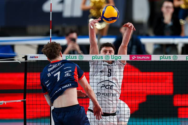 Volleyball. PlusLiga. Projekt Warszawa - ZAKSA Kedzierzyn-Kozle. 14.12.2025