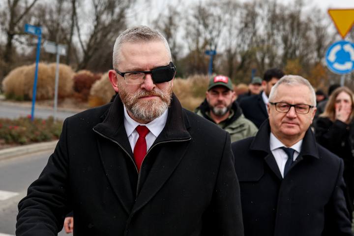 Grzegorz Braun. Confederation Liberty and Independence. Press Conference. 22.11.2025