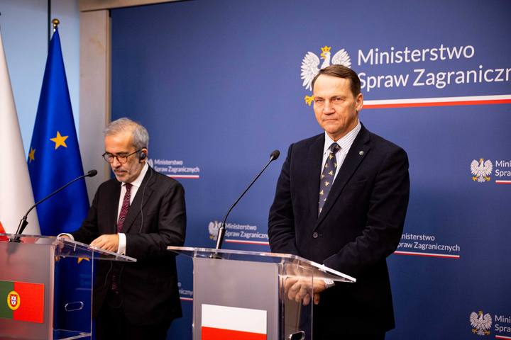 Ministry of Foreign Affairs. Press Statements on Ukraine and Trade. 19.12.2025