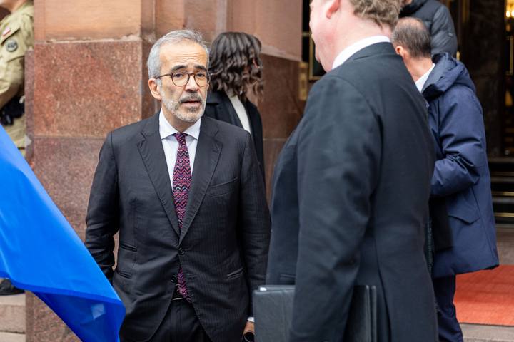 Ministry of Foreign Affairs. Press Statements on Ukraine and Trade. 19.12.2025