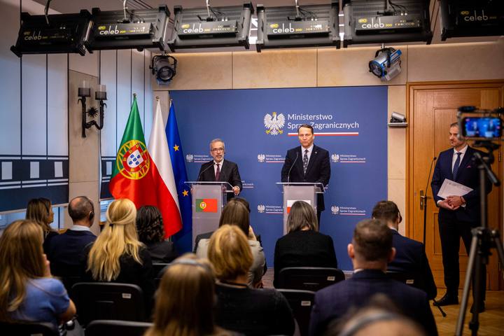 Ministry of Foreign Affairs. Press Statements on Ukraine and Trade. 19.12.2025