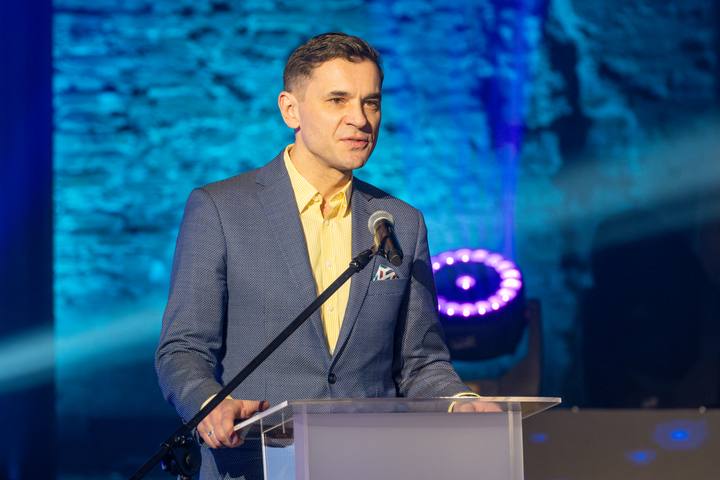 Slawosz Uznanski Wisniewski. IGNIS - Poland Reaches for the Stars. 16.12.2025