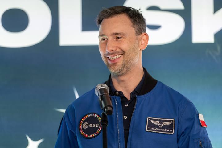 Slawosz Uznanski Wisniewski. IGNIS - Poland Reaches for the Stars. 16.12.2025