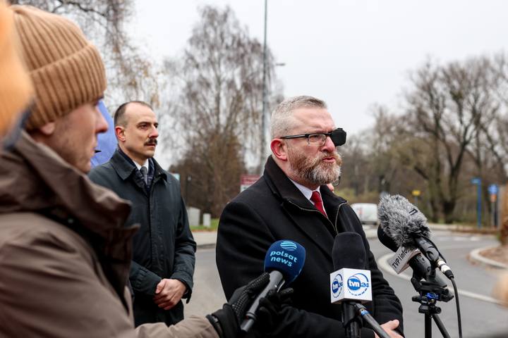 Grzegorz Braun. Press Conference. 22.11.2025