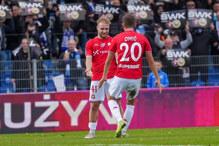 Football. STS Puchar Polski. Hutnik Krakow - Wisla Krakow. 29.10.2025