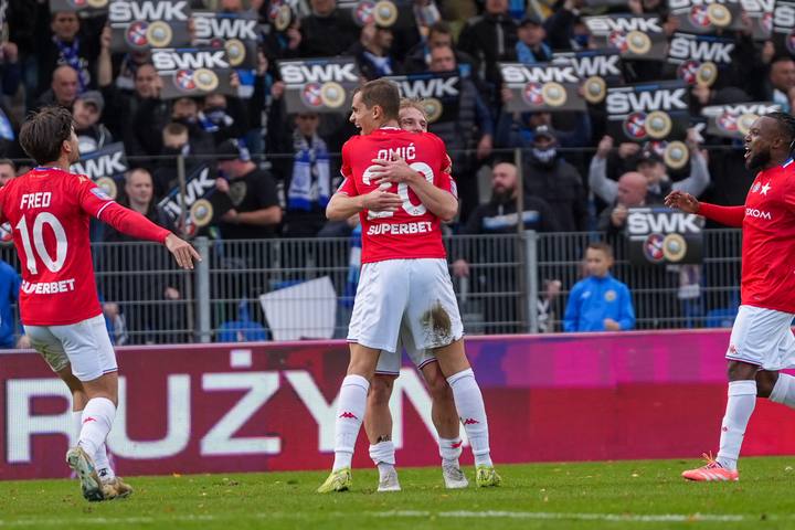 Football. STS Puchar Polski. Hutnik Krakow - Wisla Krakow. 29.10.2025