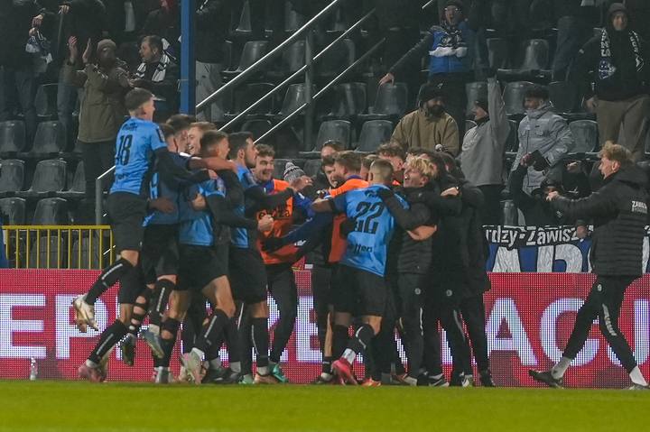 Football. STS Puchar Polski. Zawisza Bydgoszcz - Wisla Krakow. 04.12.2025