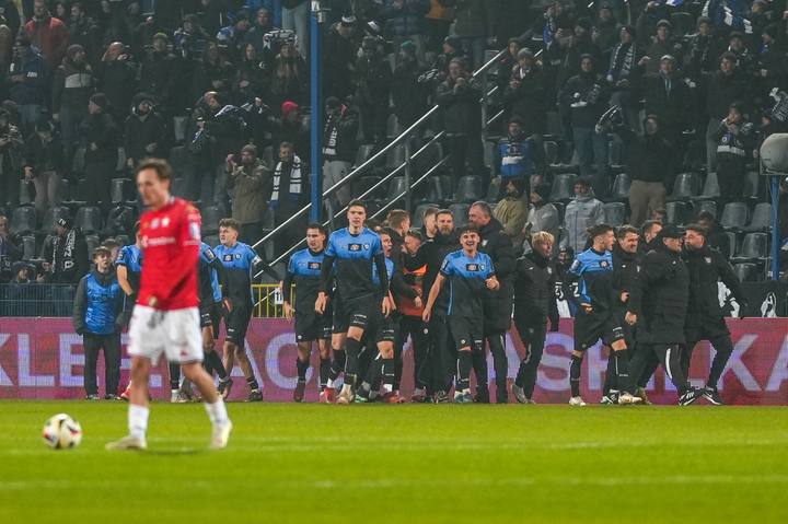 Football. STS Puchar Polski. Zawisza Bydgoszcz - Wisla Krakow. 04.12.2025