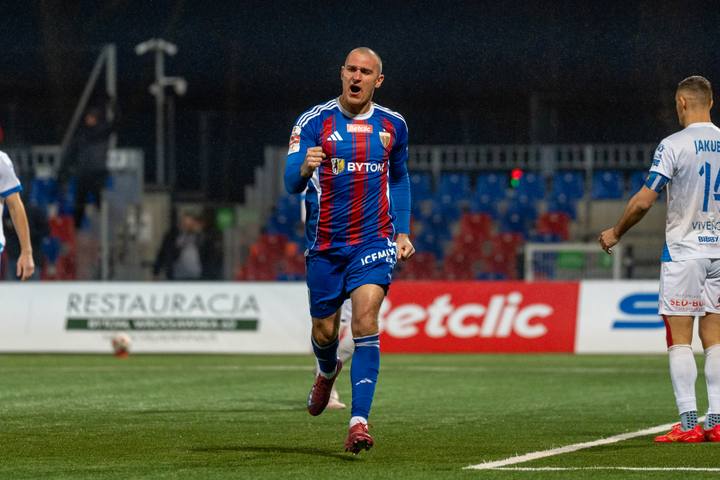 Football. Betclic I Liga. Polonia Bytom - Pogon Siedlce. 22.02.2026