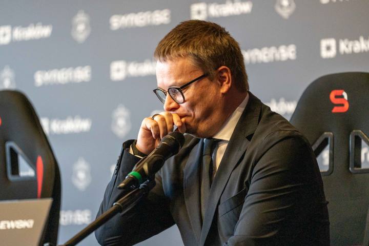 Football. Henryk Reyman Municipal Stadium. Press Conference. 17.01.2026