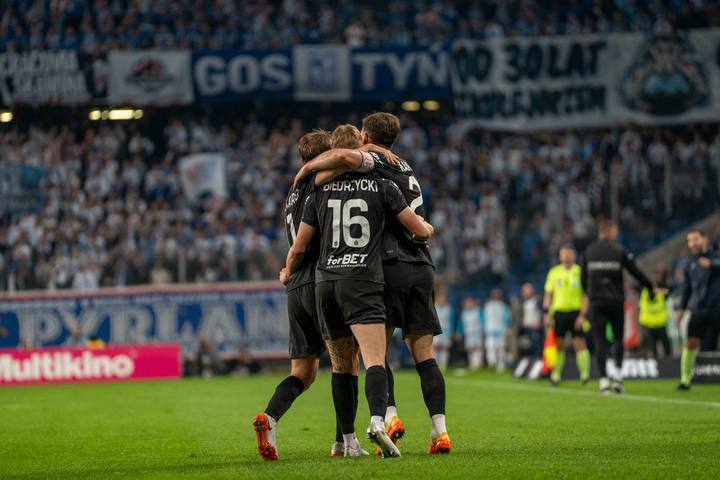Football. PKO BP Ekstraklasa. Lech Poznan - Cracovia. 21.04.2025