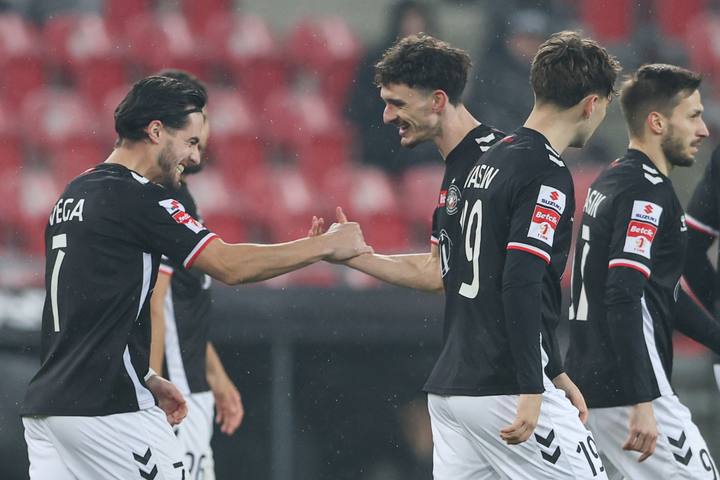 Football. Betclic I Liga. GKS Tychy - Polonia Warszawa. 05.12.2025