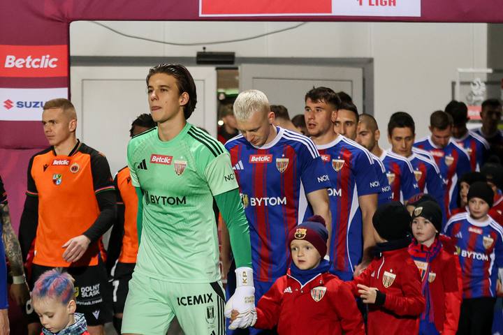 Football. Betclic I Liga. Polonia Bytom - Chrobry Glogow. 07.12.2025