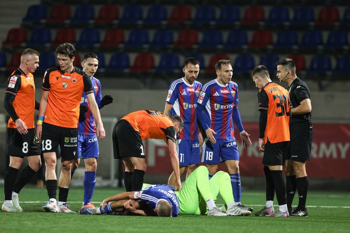 Football. Betclic I Liga. Polonia Bytom - Chrobry Glogow. 07.12.2025