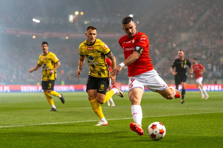 Football. Betclic 1 Liga. Wisla Krakow - Ks Wieczysta Krakow. 02.10.2025