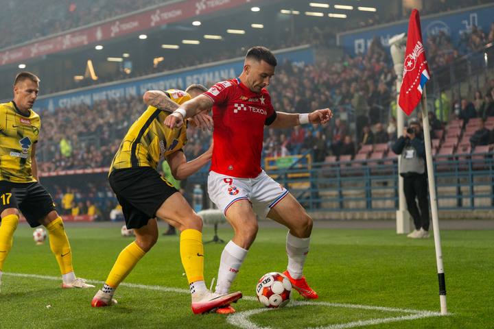 Football. Betclic 1 Liga. Wisla Krakow - Ks Wieczysta Krakow. 02.10.2025