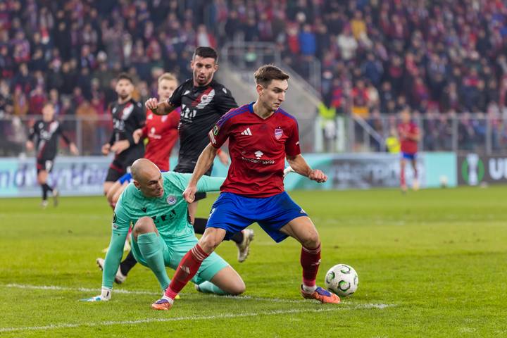 Football. UEFA Conference League. Rakow Czestochowa - Zrinjski Mostar. 11.12.2025