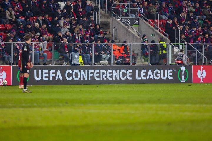 Football. UEFA Conference League. Rakow Czestochowa - Zrinjski Mostar. 11.12.2025