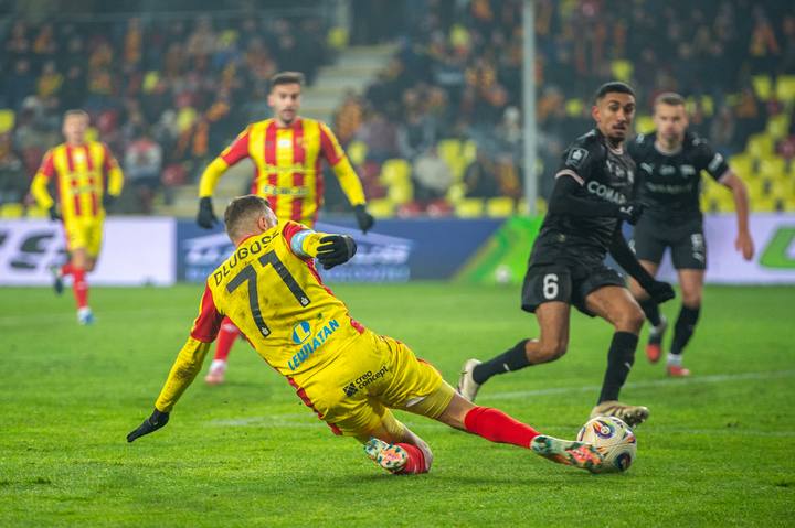 Football. PKO BP Ekstraklasa. Korona Kielce - Cracovia. 29.11.2025