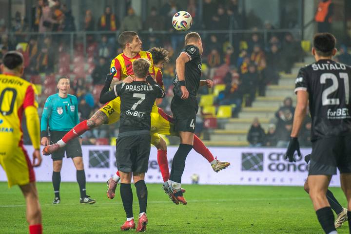 Football. PKO BP Ekstraklasa. Korona Kielce - Cracovia. 29.11.2025