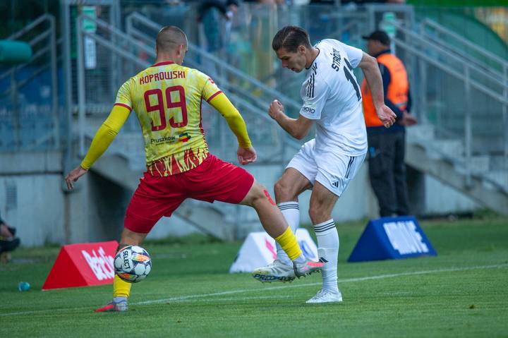 Football. Betclic I Liga. Stal Stalowa Wola - Znicz Pruszkow. 09.05.2025