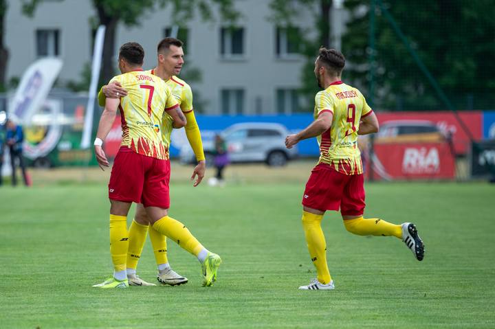 Football. Betclic I Liga. Stal Stalowa Wola - Znicz Pruszkow. 09.05.2025