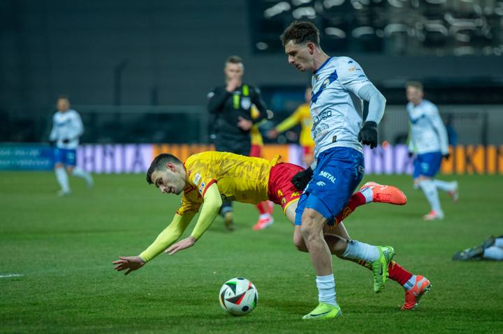 Football. PKO BP Ekstraklasa. Stal Mielec - Jagiellonia Bialystok. 07.02.2025