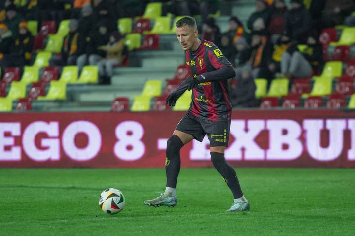 Football. PKO BP Ekstraklasa. Korona Kielce - Pogon Szczecin. 09.12.2024