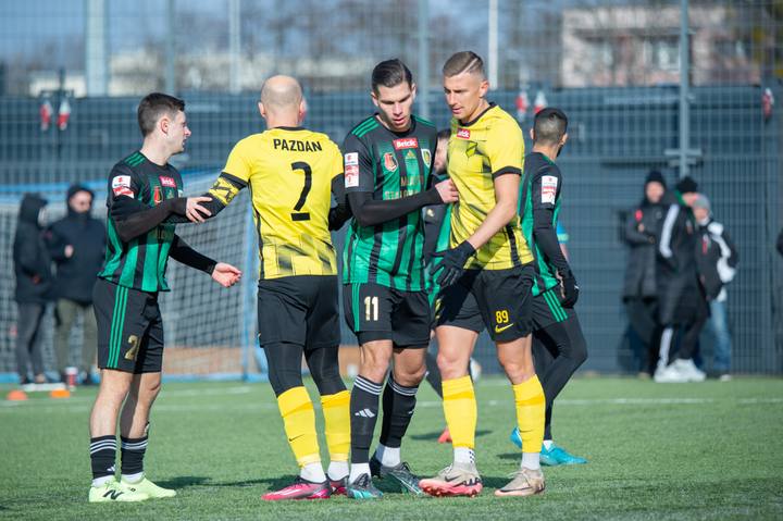 Football. Betclic 1/2 Liga. Stal Stalowa Wola - KS Wieczysta Krakow. 07.02.2025