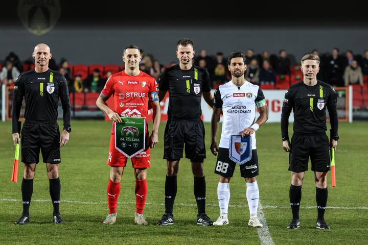 Football. Betclic I Liga. Puszcza Niepolomice - Pogon Siedlce. 06.03.2026