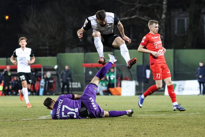 Football. Betclic I Liga. Puszcza Niepolomice - Pogon Siedlce. 06.03.2026