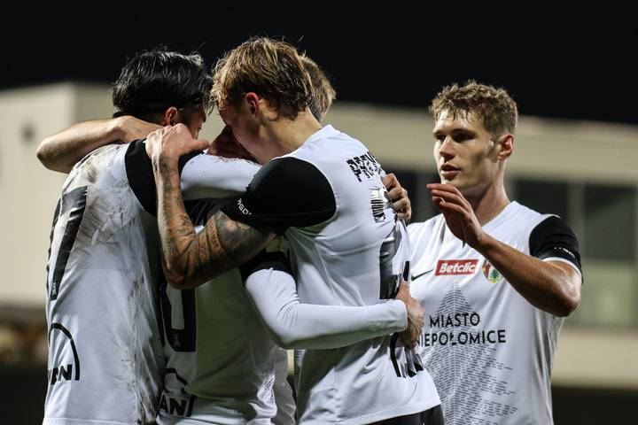 Football. Betclic I Liga. Puszcza Niepolomice - Stal Mielec. 05.11.2025