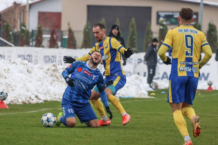 Football. Betclic III Liga. Pogon Sokol Lubaczow - Avia Swidnik. 22.11.2025