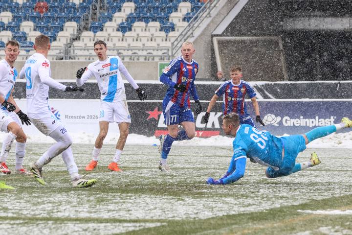 Football. Betclic I Liga. Stal Rzeszow - Polonia Bytom. 15.02.2026