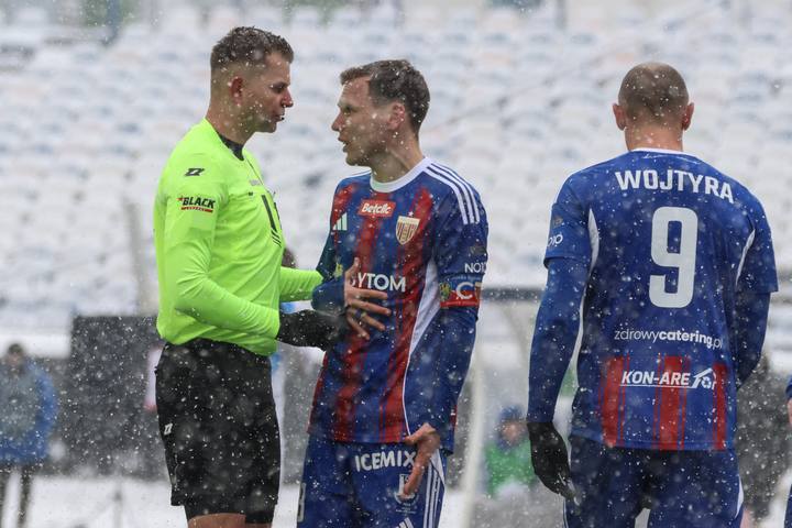 Football. Betclic I Liga. Stal Rzeszow - Polonia Bytom. 15.02.2026