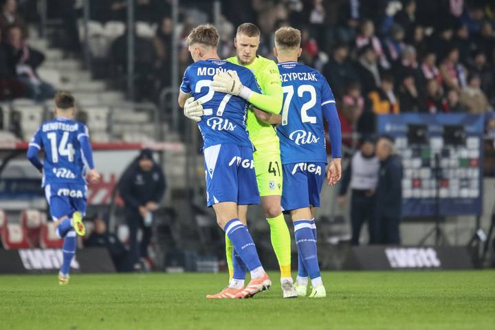 Football. PKO BP Ekstraklasa. Cracovia - Lech Poznan. 07.12.2025